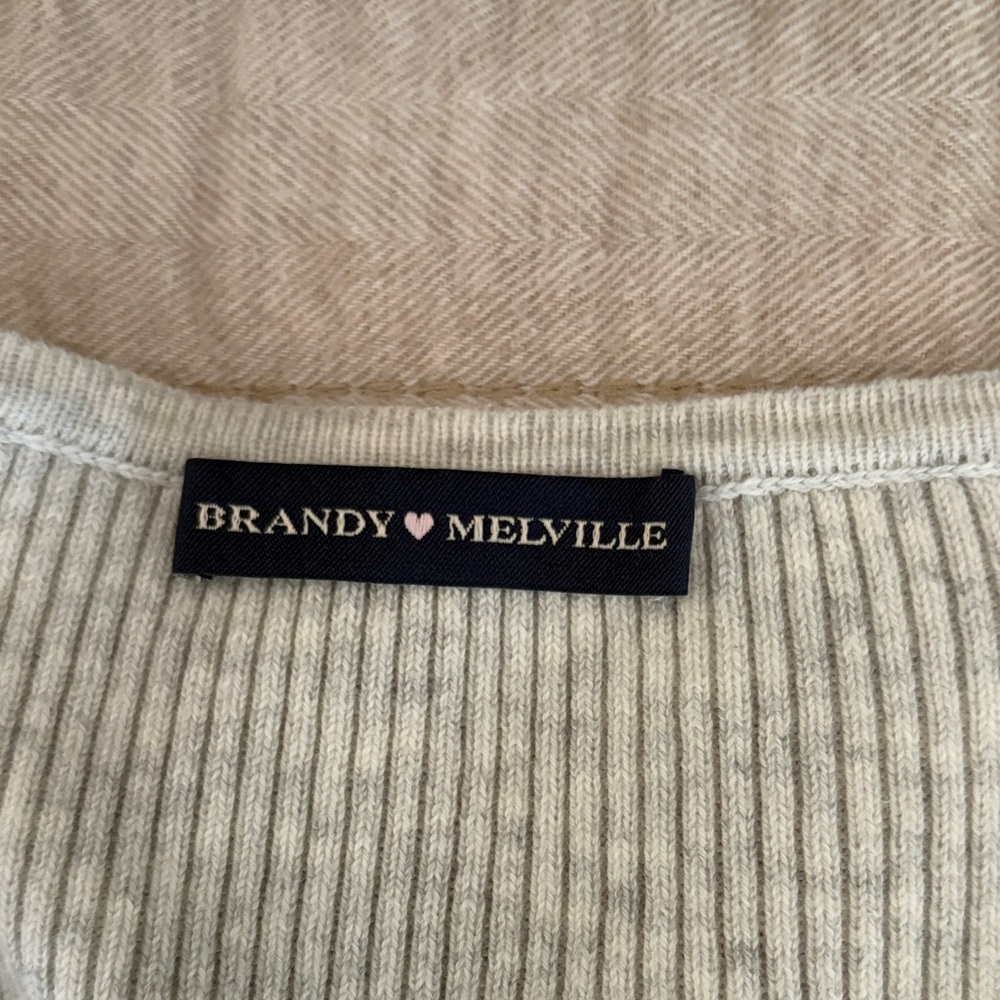 Brandy Melville Light Gray Cardigan - Picture 2 of 3